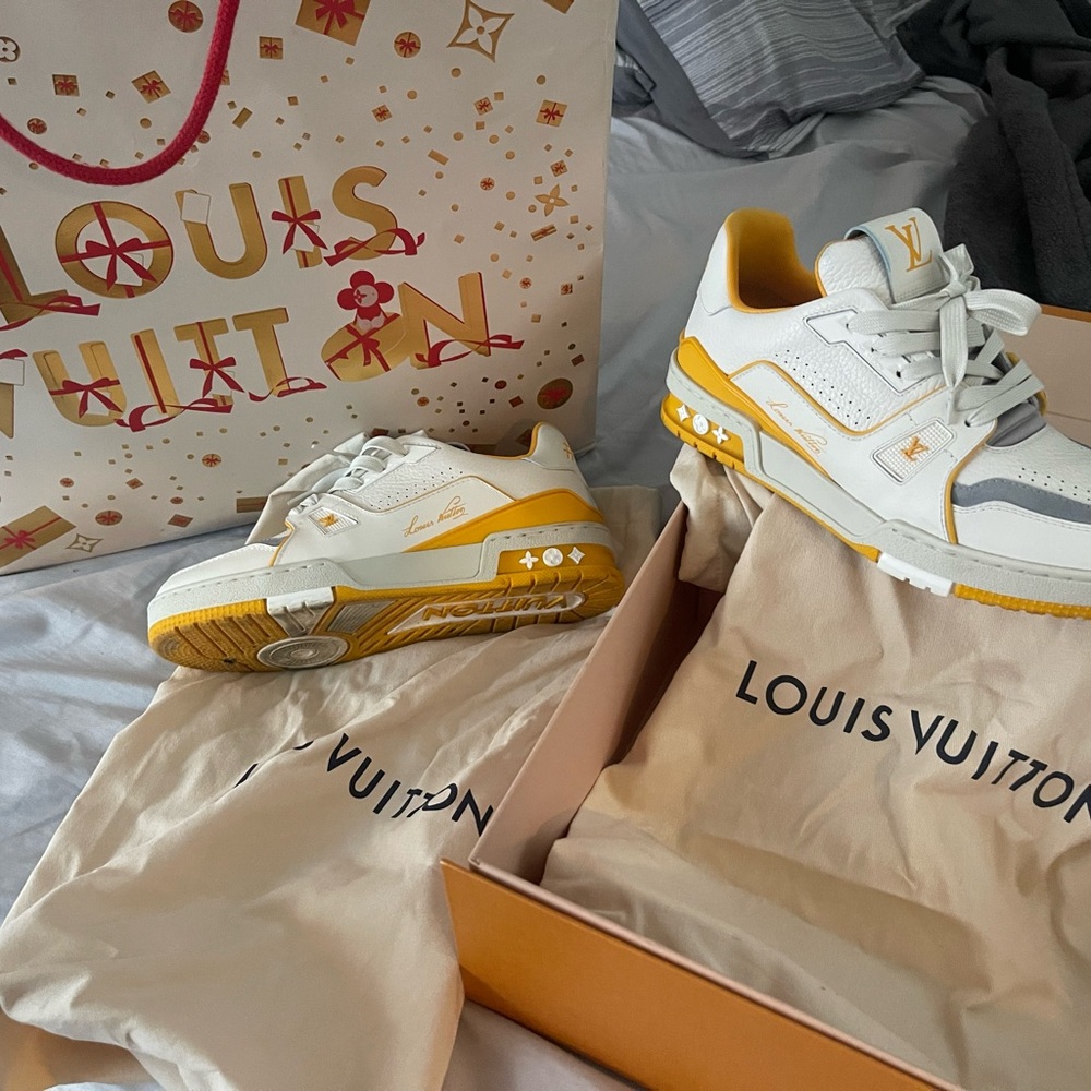 Se vende Louis Vuitton